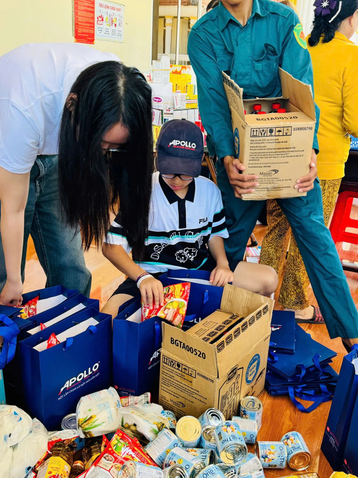 https://static.quochuyanhcorp.vn/21515/2025/Thiện nguyện Hậu Giang/z6546305240747_309ba46f761317c64b8ebee3104e816b.jpg